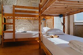 Happy Porto Hostel & Apartments