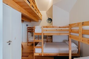 Happy Porto Hostel & Apartments