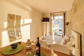 Happy Porto Hostel & Apartments