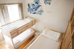 Happy Porto Hostel & Apartments