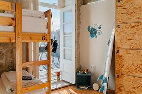 Happy Porto Hostel & Apartments