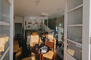Happy Porto Hostel & Apartments