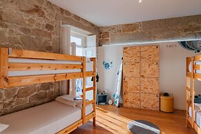 Happy Porto Hostel & Apartments