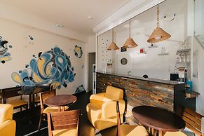 Happy Porto Hostel & Apartments