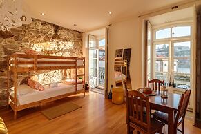 Happy Porto Hostel & Apartments