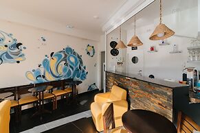 Happy Porto Hostel & Apartments