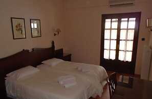 Aglaida Hotel