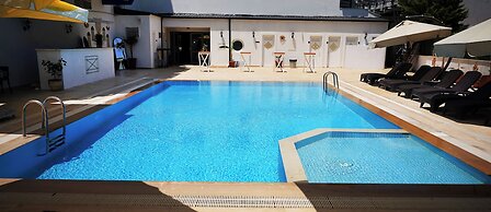 Gumuldur Mavi Deniz Otel