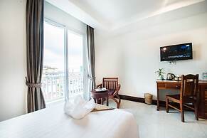 Relax Hotel