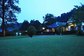 Hill Cottage