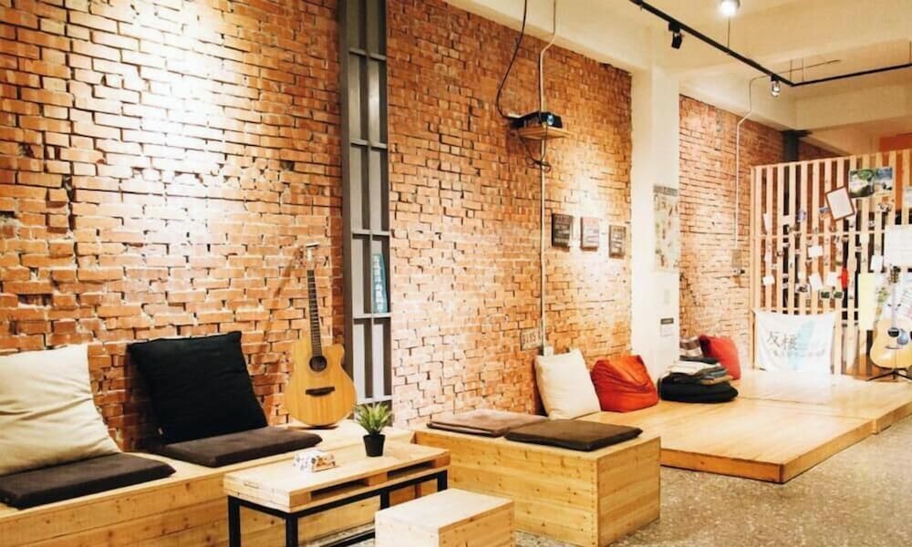 Lane62 Hostel