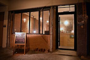 Lane62 Hostel