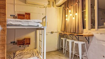 Lane62 Hostel