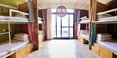 Lane62 Hostel