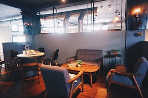 The Leaf Inn