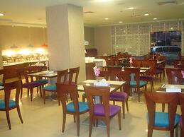 Al Manar Grand Hotel Apartments
