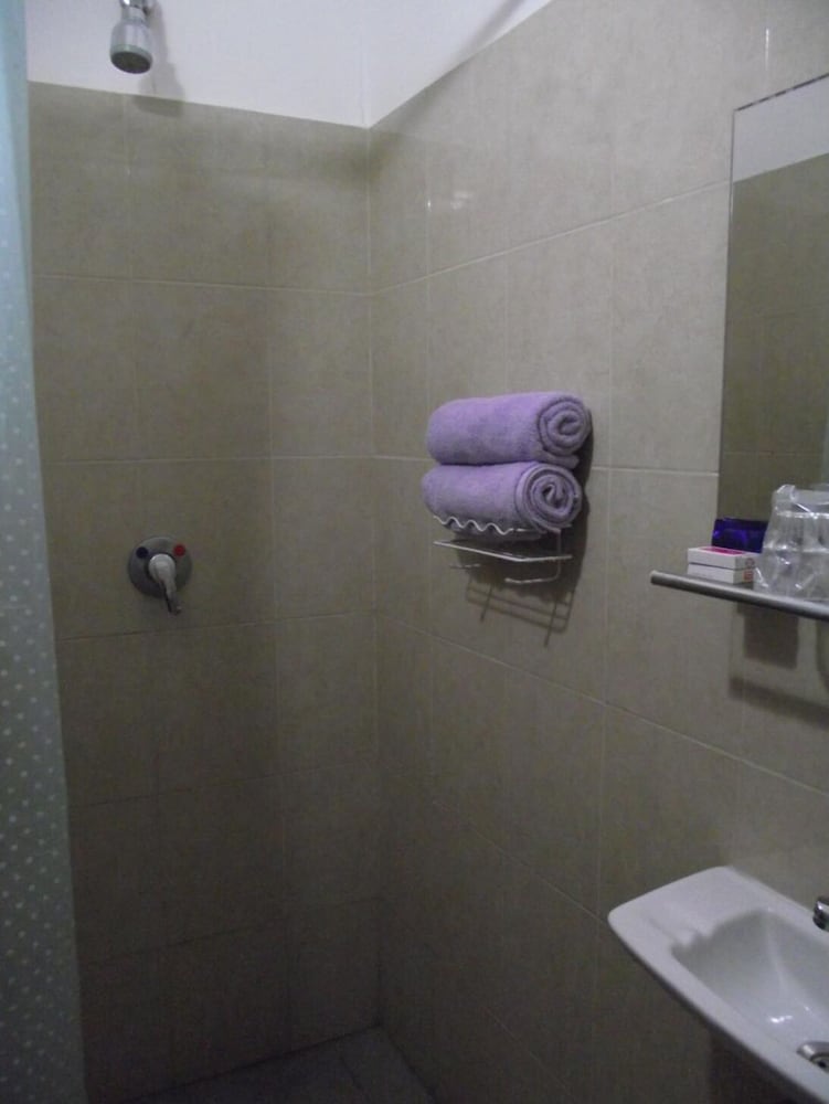 Hotel 28