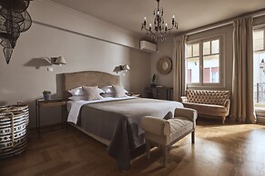 Plaka's Villa with Breathtaking Acropolis View