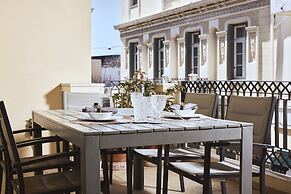 Plaka's Villa with Breathtaking Acropolis View