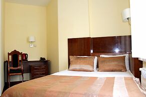 Victoria Hotel