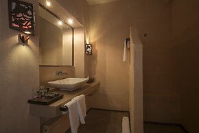 Katogi Averoff Hotel & Winery