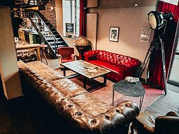 Le Magic Hall