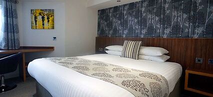 Damon's Hotel