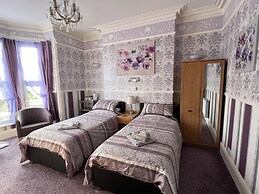 Clarence House Hotel