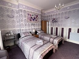 Clarence House Hotel