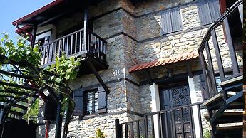 Apalni Cottage