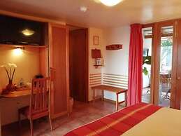 Casa Tsaya Boutique
