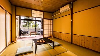 Ooedo Onsen Monogatari Awazu Grand Hotel