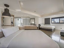 CHECK inn Taichung Liming