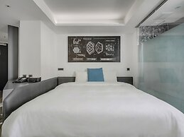 CHECK inn Taichung Liming