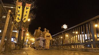 Ooedo Onsen Monogatari Premium Gero Honkan
