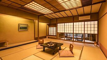 Ooedo Onsen Monogatari Premium Yoshinoya Irokuen