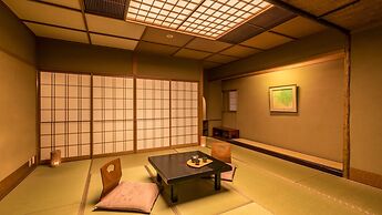 Ooedo Onsen Monogatari Premium Yoshinoya Irokuen
