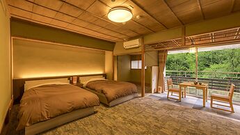 Ooedo Onsen Monogatari Premium Yoshinoya Irokuen