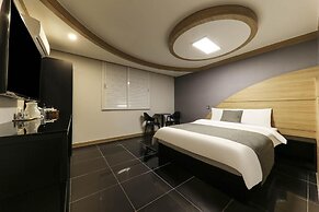 Major Hotel
