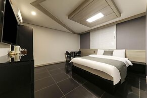 Major Hotel