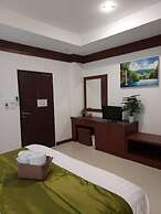 Naithon Beach Mansion