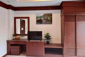 Naithon Beach Mansion
