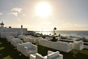 R2 Bahía Kontiki Beach Apartments