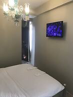 Cordis Hotel