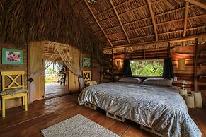 Flor y Bambu Hotel Glamping