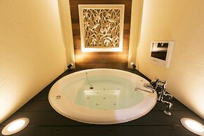 Hotel Atlantis Higashiosaka - Adults Only