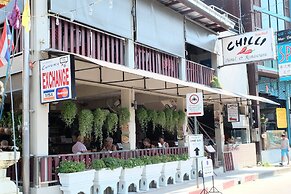 Chilli Hotel & Restaurant