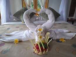 Omunity Bali