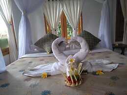 Omunity Bali