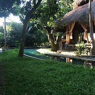 Omunity Bali